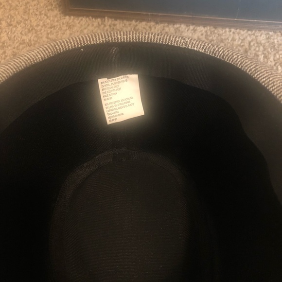 Fedora - Picture 4 of 4